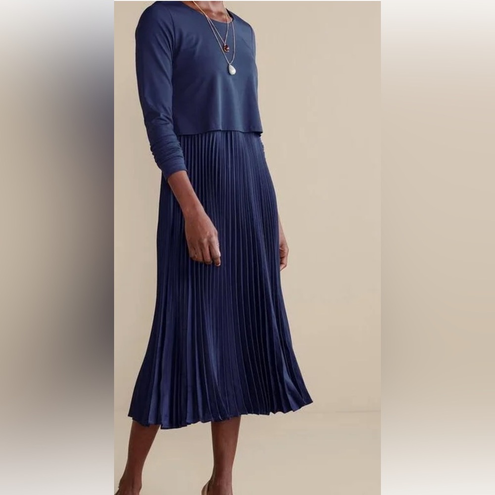 Soft Surroundings Navy Cassandra Dress Soft Ponte Knit Top with pleated skirt